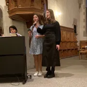 Klavier und Gesang der Ukrainerinnen (Alex Hutter)