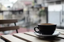 Kaffee Caf&eacute; Restaurant (Foto: Free-Photos/Pixabay)